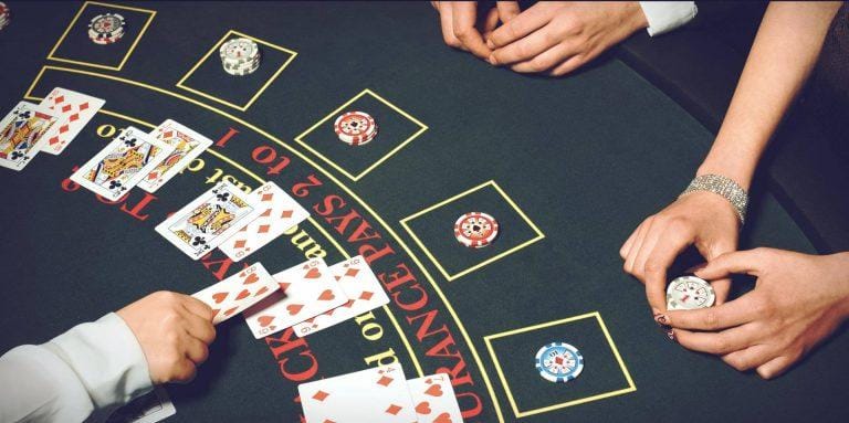 Hướng dẫn cách chơi Blackjack tại nhà cái Sin88 