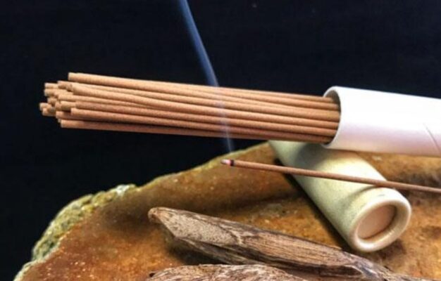 5 cách xin số Thần tài Thổ địa chuẩn xác đến 99,9% 5 CÁCH XIN SỐ ÔNG TÀI ÔNG ĐỊA QUA BÁO MỘNG